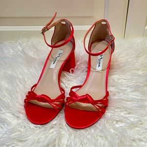 [SOLD] NWOT Nina New York Red Satin Sandals, 60mm-2.5inch, US8.5 EU38.5